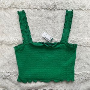 NWT Size Medium Vero Moda Smocked Cropped Tank Top